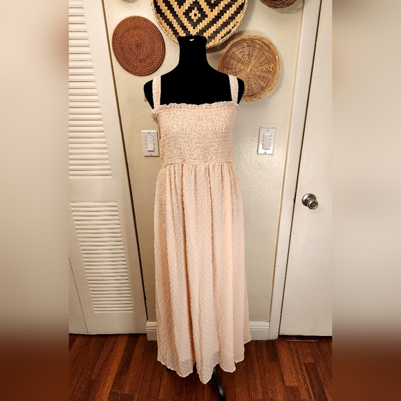 Sleeveless Smocked Maxi Dress With Side Split - Picture 5 of 9